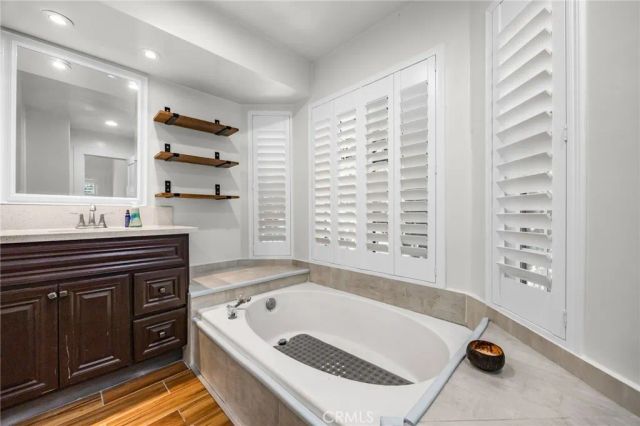 9035 Stacie 7, Anaheim, CA 92804