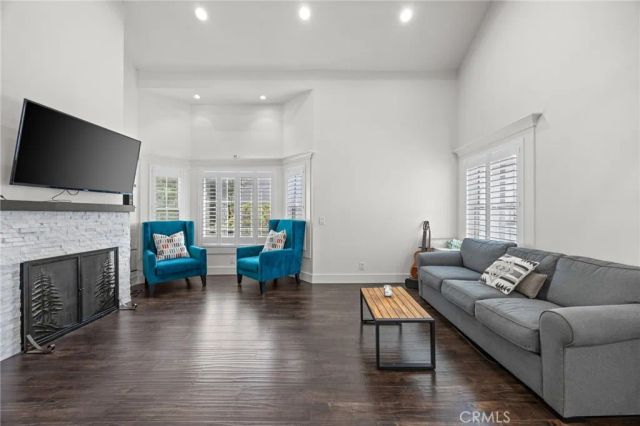 9035 Stacie 7, Anaheim, CA 92804