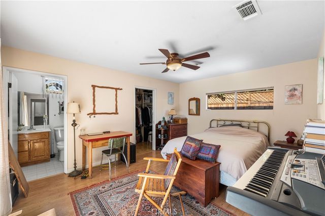 5431 Cartwright, North Hollywood, CA 91601