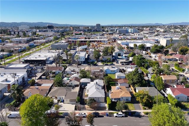 5431 Cartwright, North Hollywood, CA 91601