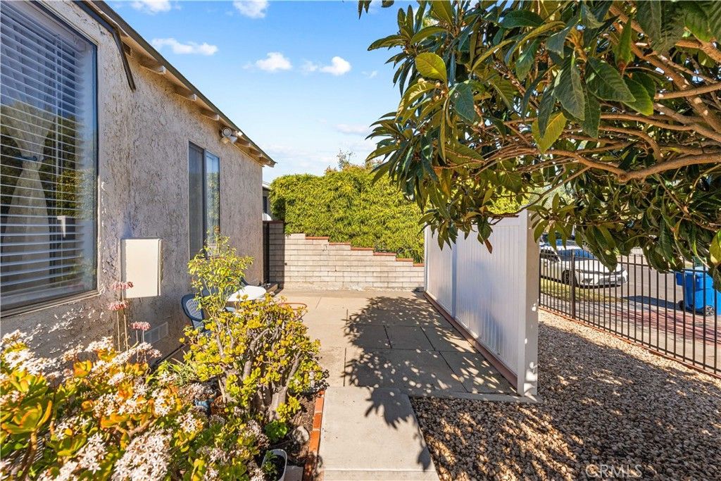 Image 36 of property listing at 5431 Cartwright, North Hollywood, CA 91601