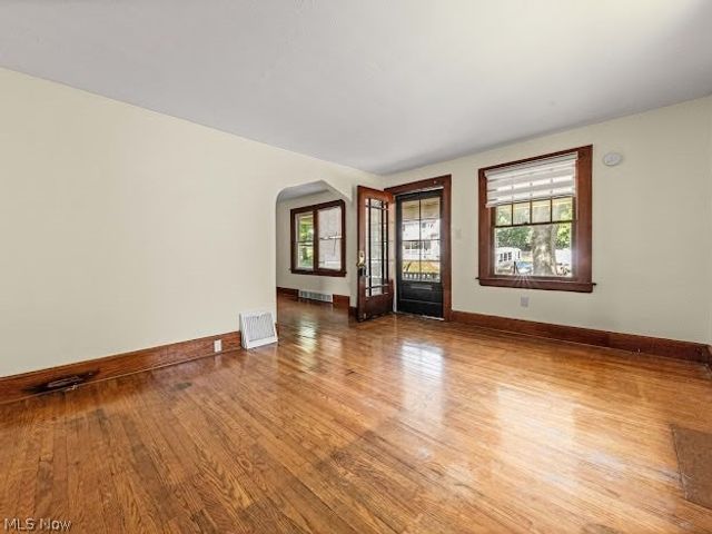 577 Eastland Avenue, Akron, OH 44305
