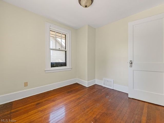 577 Eastland Avenue, Akron, OH 44305
