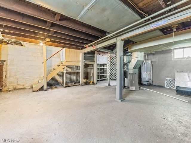 577 Eastland Avenue, Akron, OH 44305