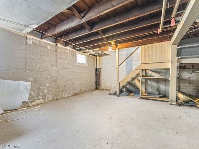 577 Eastland Avenue, Akron, OH 44305