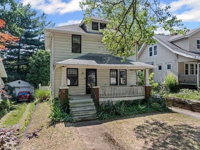 577 Eastland Avenue, Akron, OH 44305