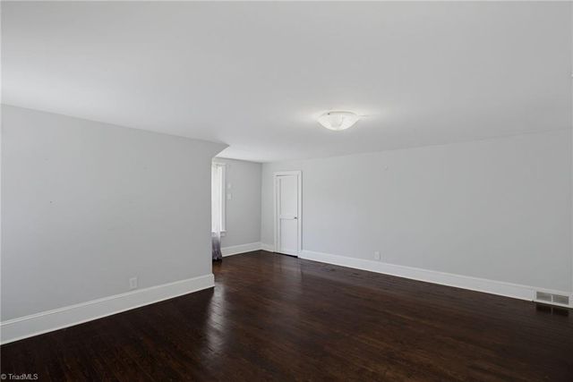 2921 Bittersweet Road, Winston-salem, NC 27106