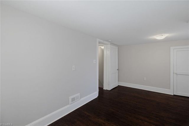 2921 Bittersweet Road, Winston-salem, NC 27106