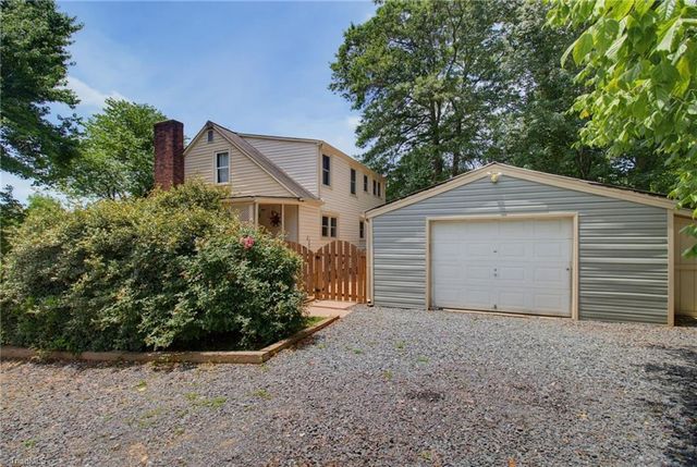 2921 Bittersweet Road, Winston-salem, NC 27106