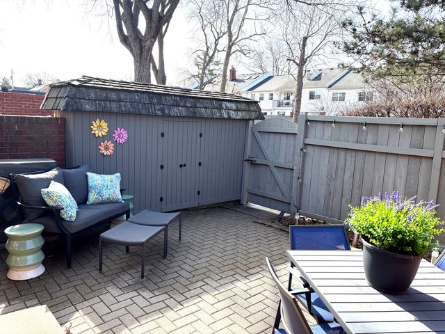 5702 S Park Avenue, Hinsdale, IL 60521