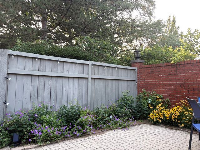 5702 S Park Avenue, Hinsdale, IL 60521