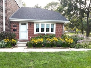 5702 S Park Avenue, Hinsdale, IL 60521