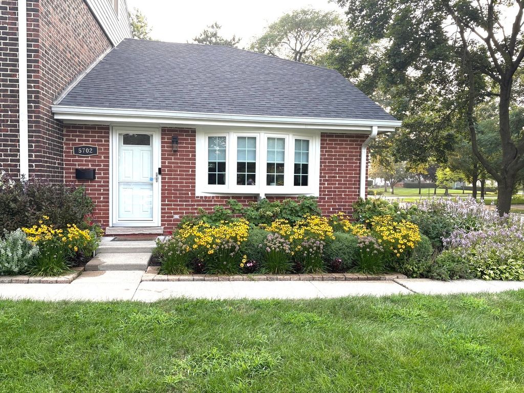 5702 S Park Avenue, Hinsdale, IL 60521