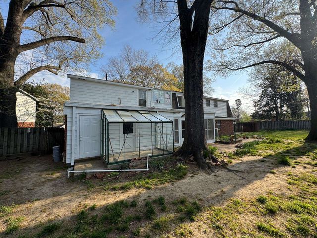 1345 HICKORY RIDGE CV, Memphis, TN 38116