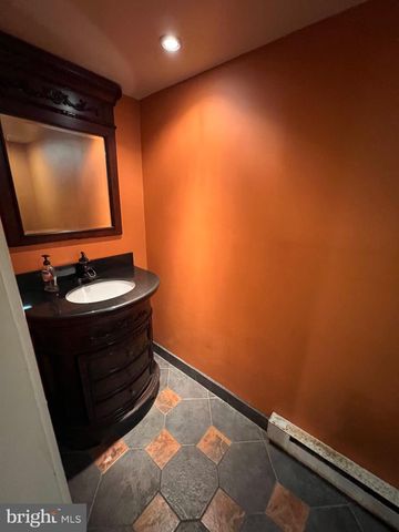 7057 FRANKFORD AVE, Philadelphia, PA 19135
