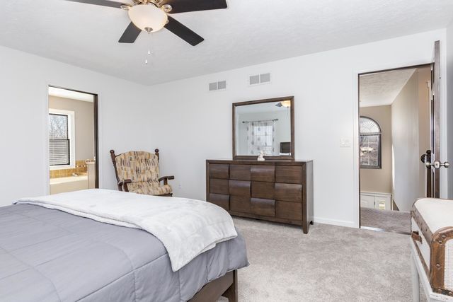 3304 Barrington Road, Bloomington, IL 61704