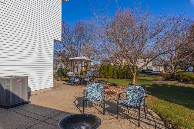 3304 Barrington Road, Bloomington, IL 61704