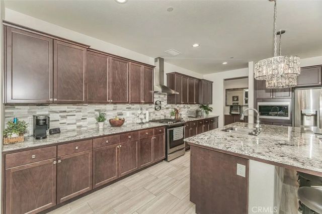 877 Treasure Hills, Madera, CA 93636