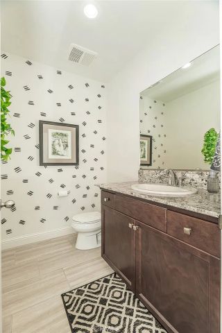 877 Treasure Hills, Madera, CA 93636