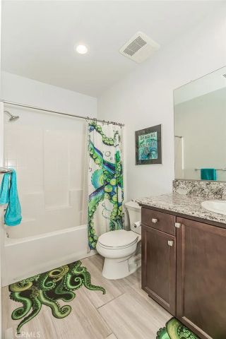 877 Treasure Hills, Madera, CA 93636