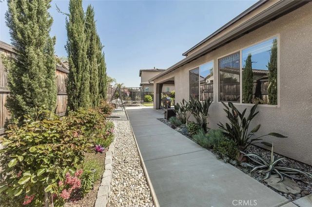 877 Treasure Hills, Madera, CA 93636