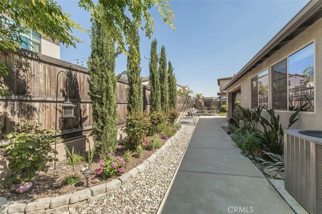 877 Treasure Hills, Madera, CA 93636