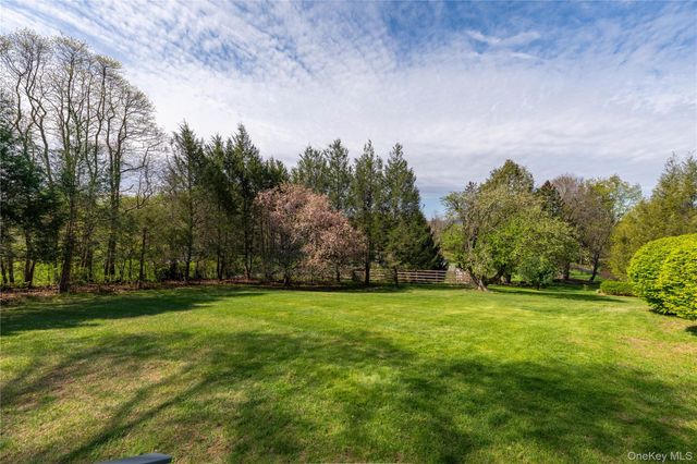 117 Shenandoah Road, Hopewell Junction, NY 12533
