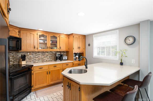 117 Shenandoah Road, Hopewell Junction, NY 12533