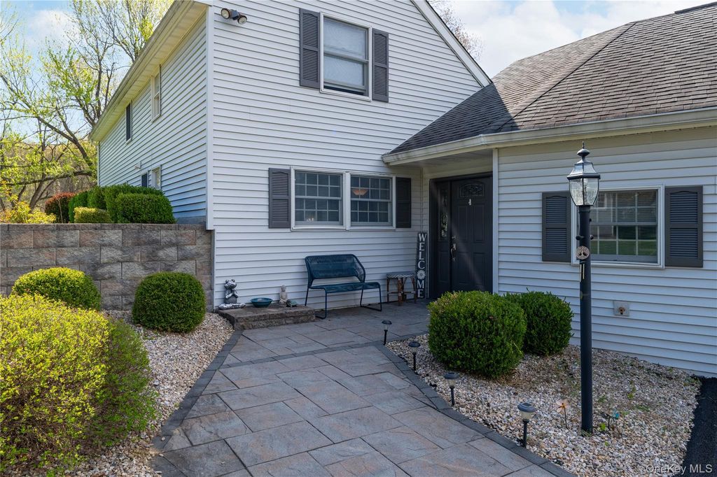 117 Shenandoah Road, Hopewell Junction, NY 12533