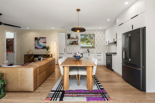 7525 Delafield LN B, Austin, TX 78752