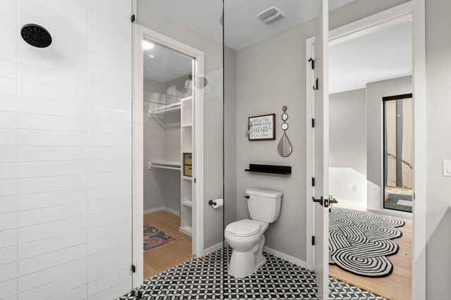 7525 Delafield LN B, Austin, TX 78752