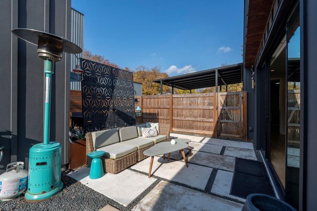 7525 Delafield LN B, Austin, TX 78752