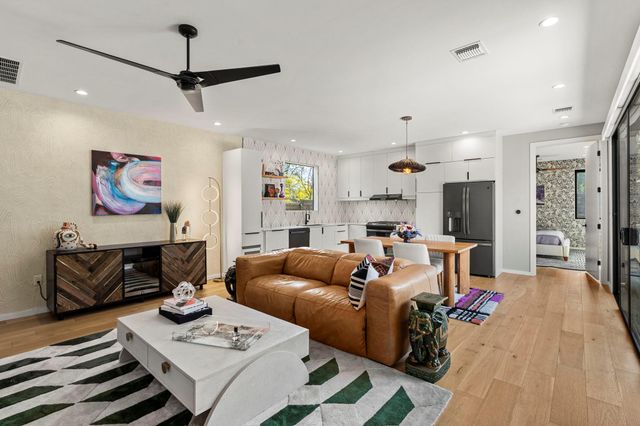 7525 Delafield LN B, Austin, TX 78752