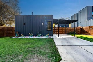 7525 Delafield LN B, Austin, TX 78752