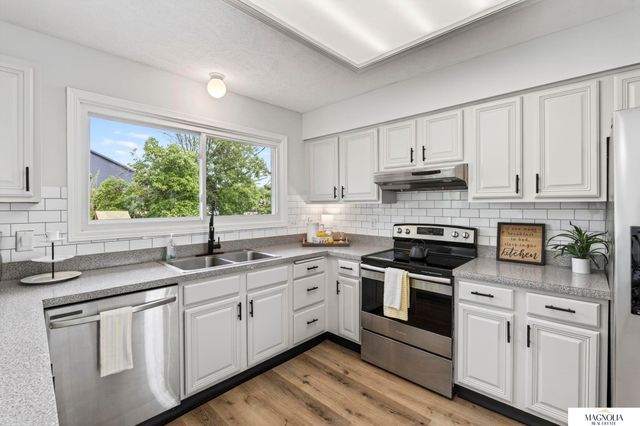 3434 Timber Ridge Circle, Lincoln, NE 68522