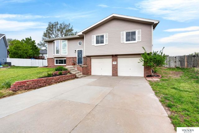 3434 Timber Ridge Circle, Lincoln, NE 68522