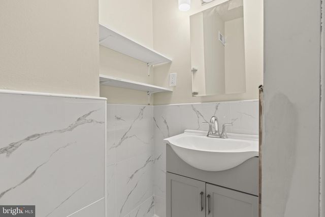 1024 S ITHAN ST, Philadelphia, PA 19143