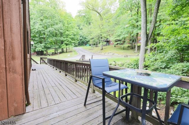 2 Davos Dr Unit 6 6, Vernon Twp., NJ 07462