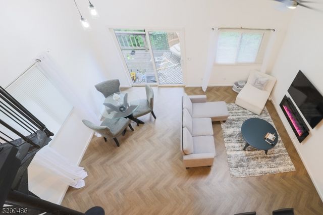 2 Davos Dr Unit 6 6, Vernon Twp., NJ 07462