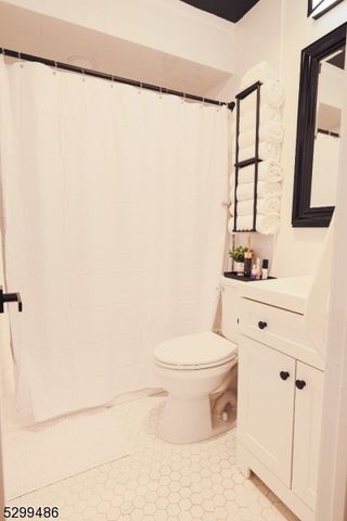 2 Davos Dr Unit 6 6, Vernon Twp., NJ 07462