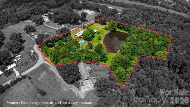 390 Airport Road, Taylorsville, NC 28681