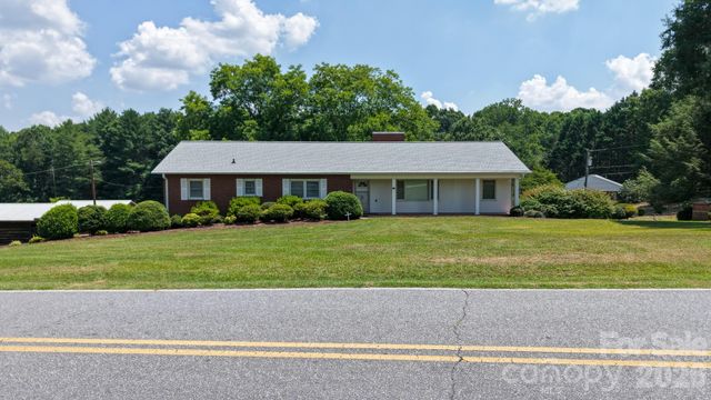 390 Airport Road, Taylorsville, NC 28681