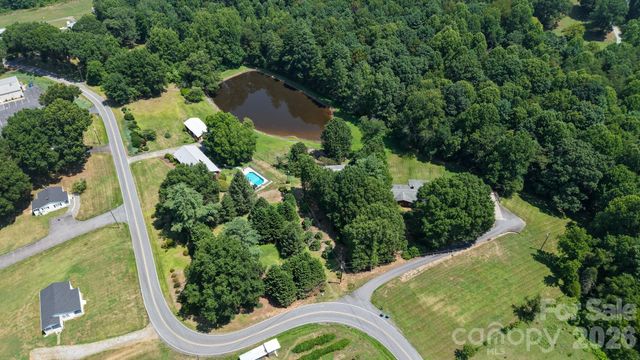 390 Airport Road, Taylorsville, NC 28681