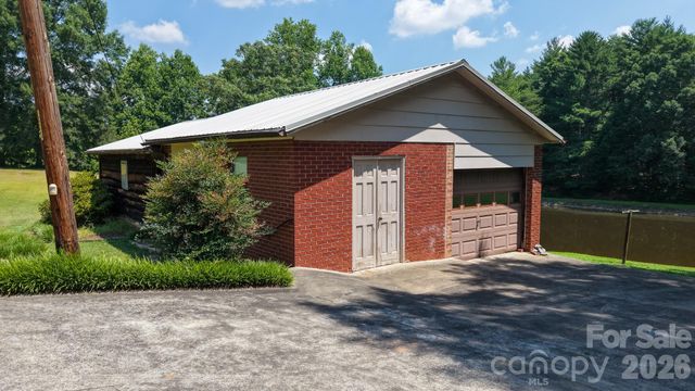 390 Airport Road, Taylorsville, NC 28681