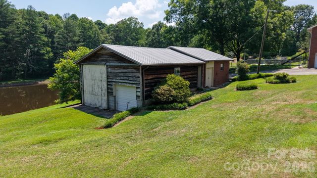 390 Airport Road, Taylorsville, NC 28681