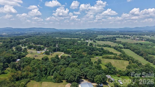 390 Airport Road, Taylorsville, NC 28681