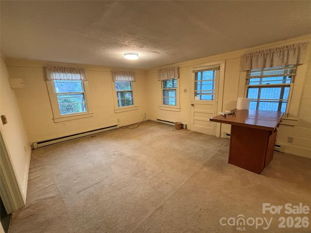 390 Airport Road, Taylorsville, NC 28681
