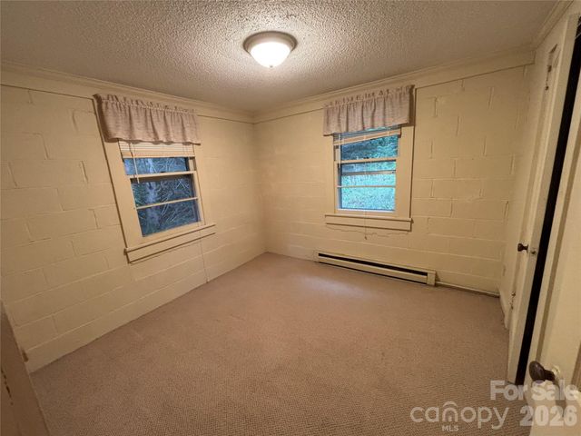 390 Airport Road, Taylorsville, NC 28681