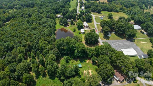 390 Airport Road, Taylorsville, NC 28681