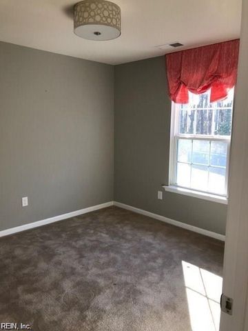 323 Michael Selby DR, Hampton, VA 23666